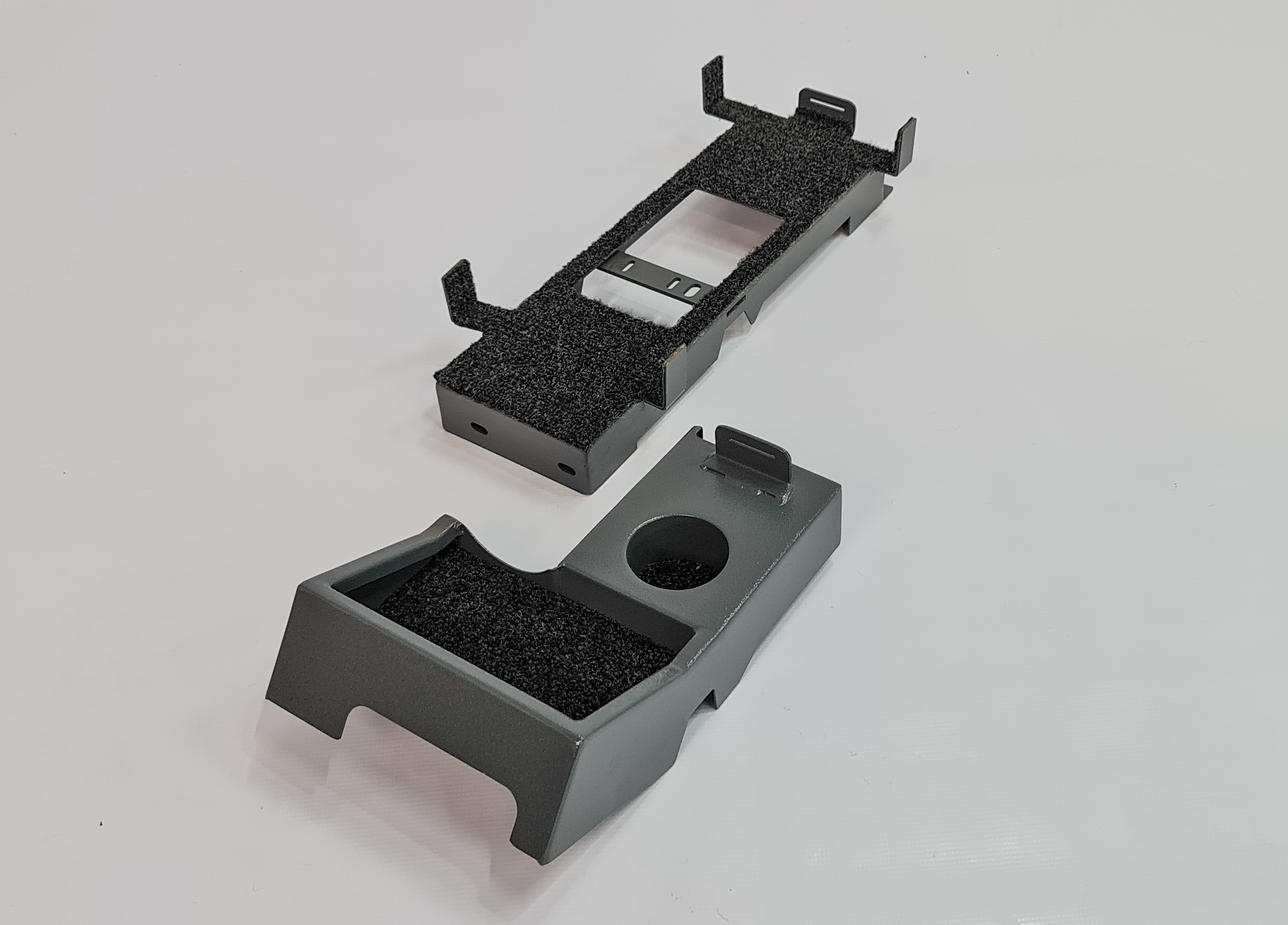 Indel-B Centre Fridge Bracket Unit – D/Cab (70 Series) - Image 2