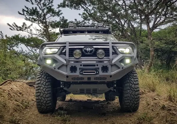 LRX-FP Bull Bar -Raider/Legend (2021+