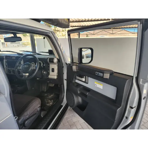 FJ Cruiser Arm Rest with Cupholder - Image 5
