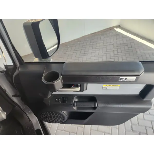 FJ Cruiser Arm Rest with Cupholder - Image 2